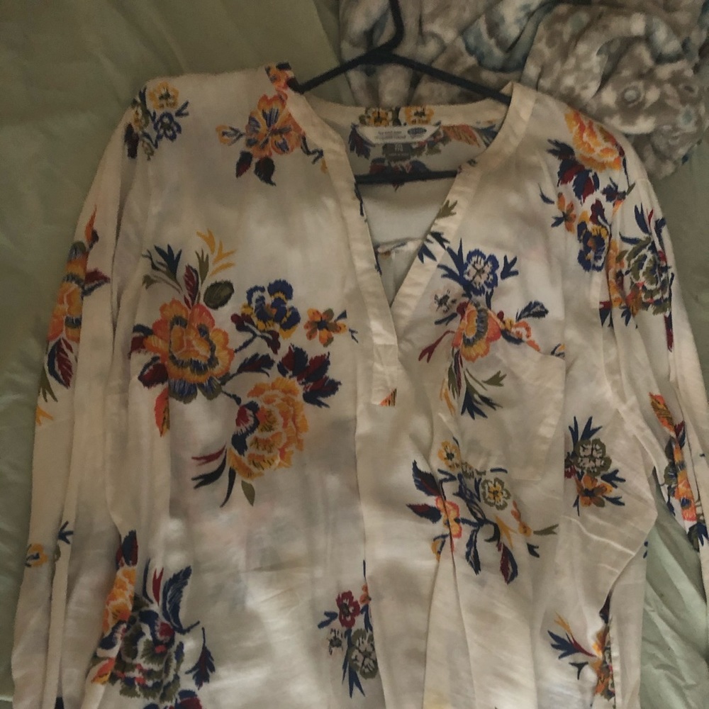 Old navy long sleeve blouse